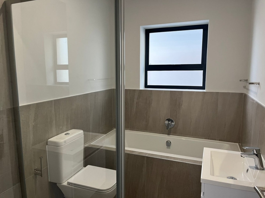 2 Bedroom Property for Sale in Table View Western Cape